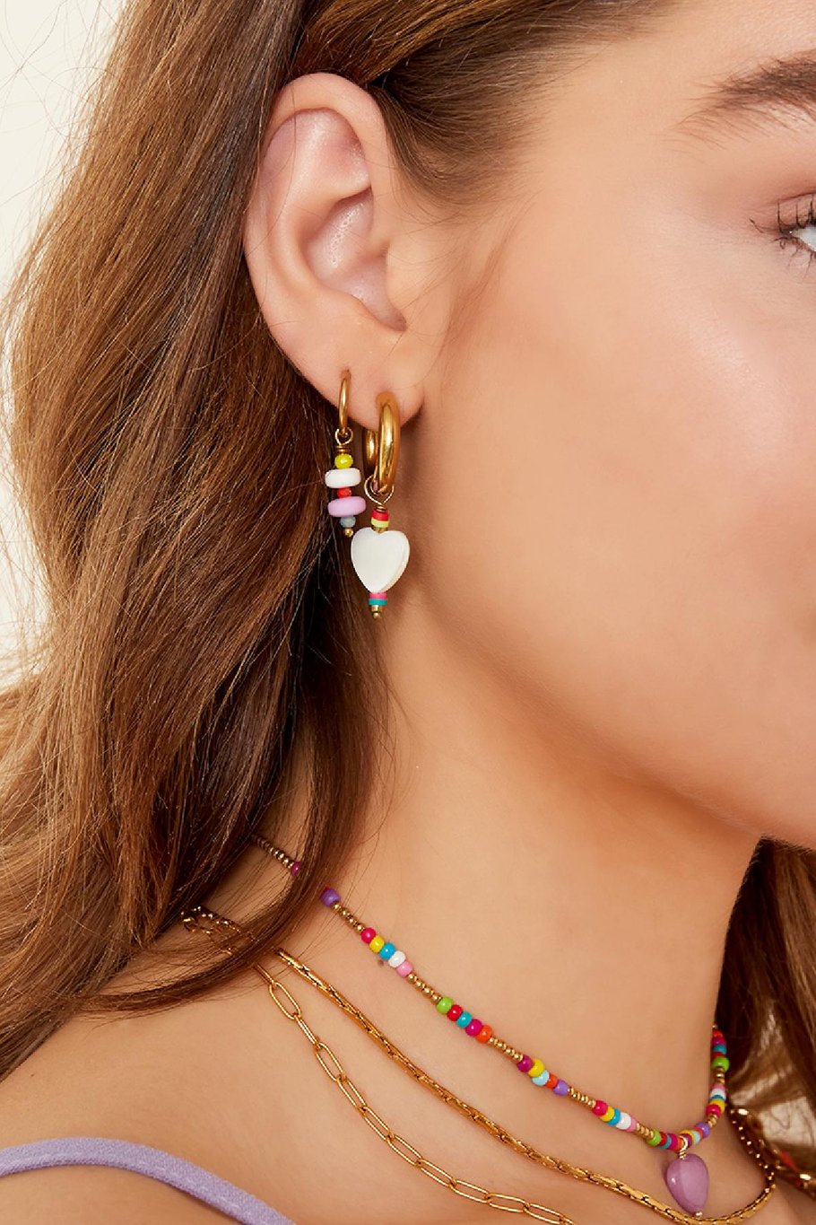 Pendientes corazón con cuentas - colección #summergirls Color dorado Conchas Imagen2